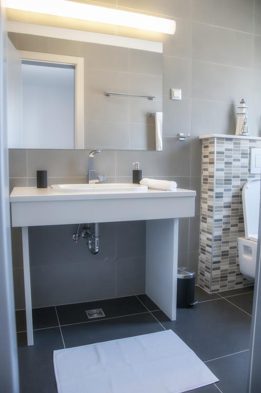 Whitehouse Apartments Makarska Extérieur photo