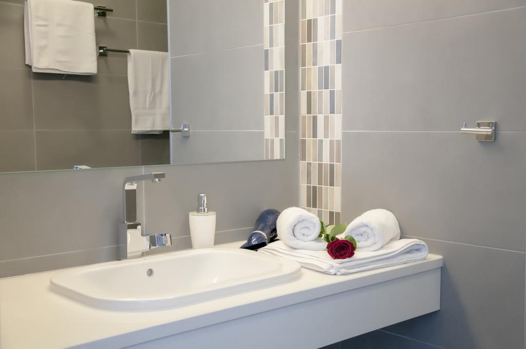 Whitehouse Apartments Makarska Extérieur photo