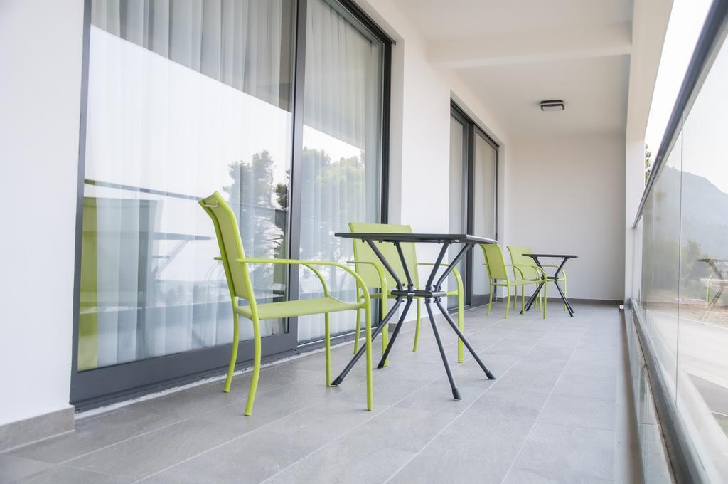 Whitehouse Apartments Makarska Extérieur photo
