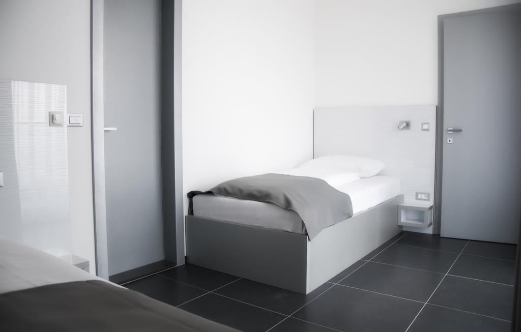 Whitehouse Apartments Makarska Extérieur photo